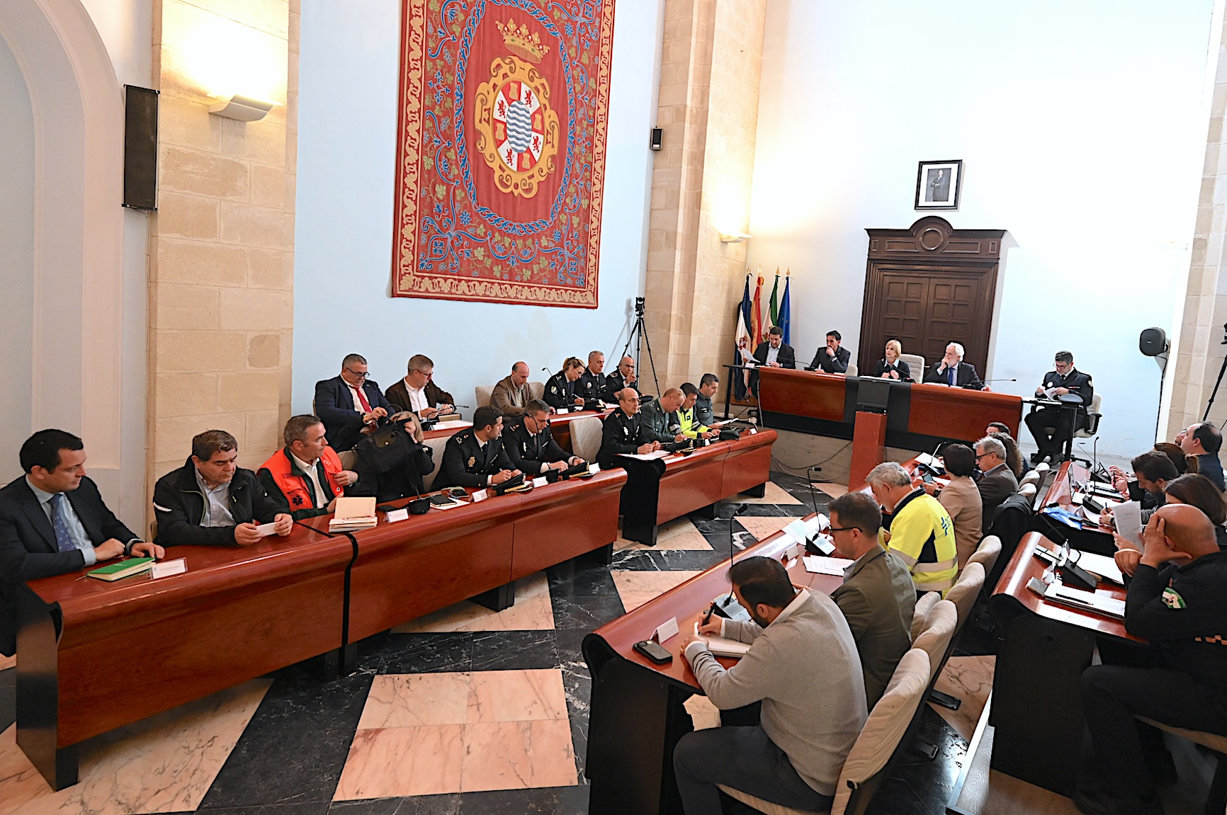 La alcaldesa preside la Junta Local de Seguridad